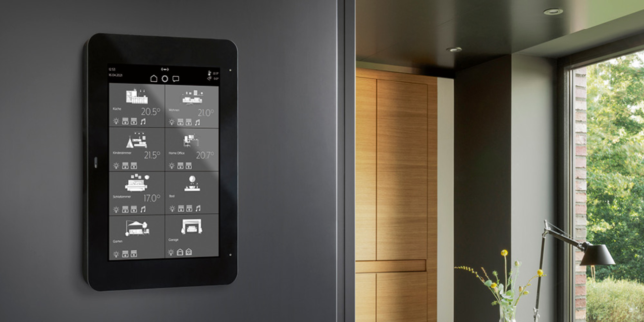 JUNG Smart Panel 8 bei ULSYTEC in Haiger