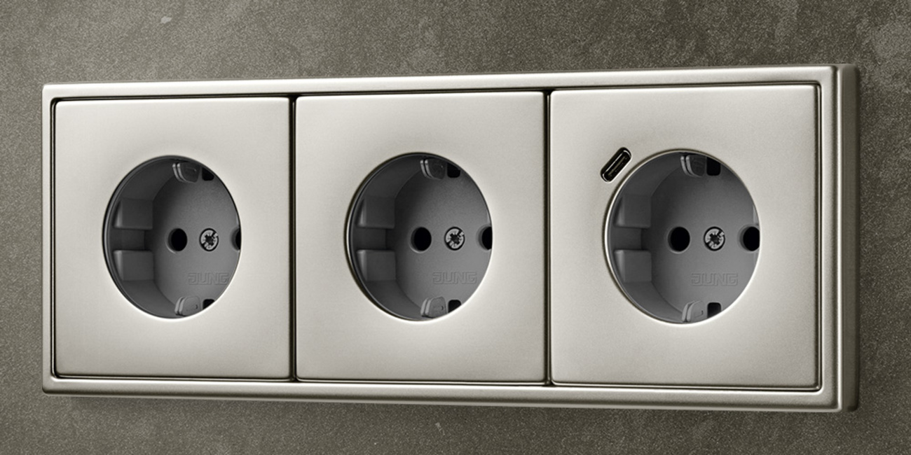 SCHUKO® Steckdosen mit USB bei ULSYTEC in Haiger